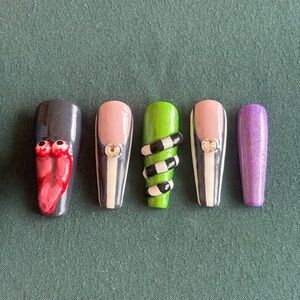 Beetlejuice press on nails, beetlejuice costume, coffin nails, hallloween, nails